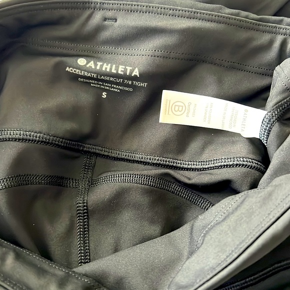 🚨 NWT 🚨 Athleta - size small - Accelerate Lasercut 7/8 Tight - Picture 5 of 6